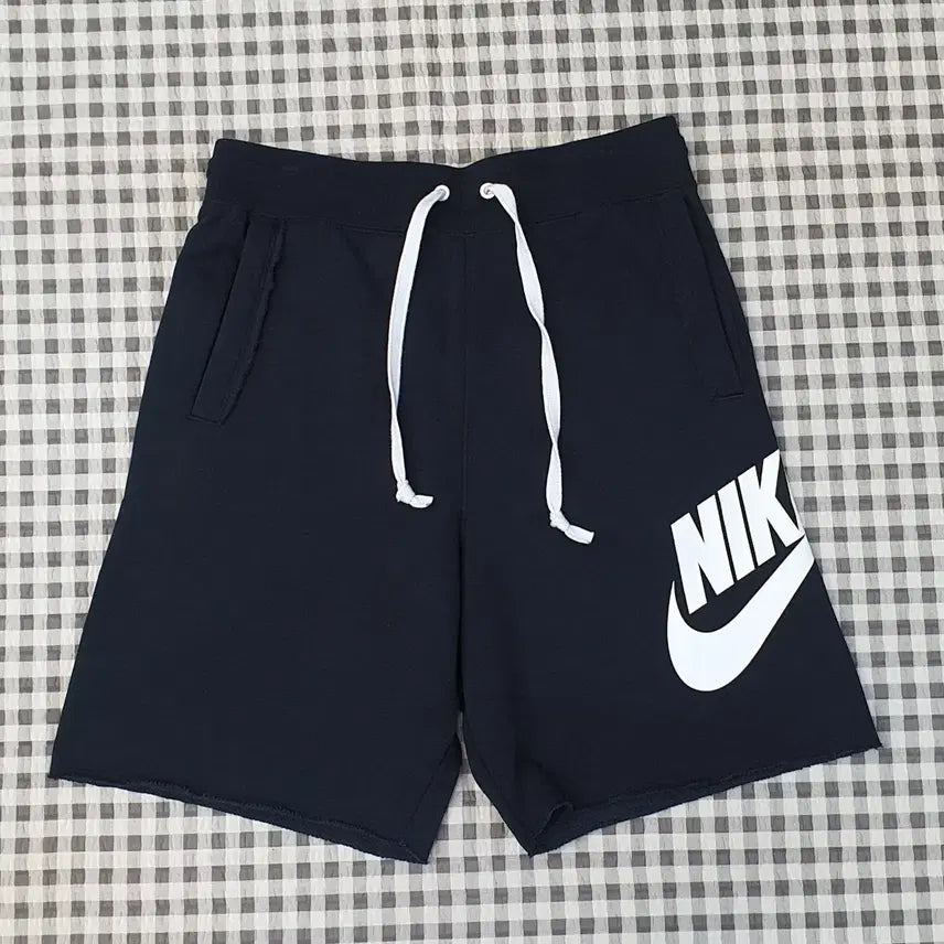 [BUNJANG] Nike Black Banding Shorts (Size 29-30) / 나이키 밴딩 반바지 남자29~30