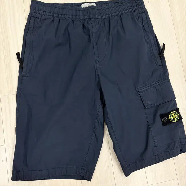 [BUNJANG] Stone Island Bermuda Cargo Shorts Navy Size 14/170 / (qr 정품)스톤아일랜드 버뮤다 카고 쇼츠 14/170, 반바지