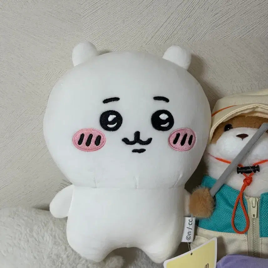 [BUNJANG] Chiikawa Medium Plush Doll / 치이카와 중형인형