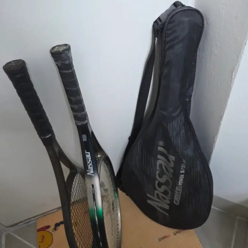 [BUNJANG] Nassau Tennis Racket 2-Piece Set with Racket Bag / 나쏘외  테니스 라켓 2개 + 라켓 가방