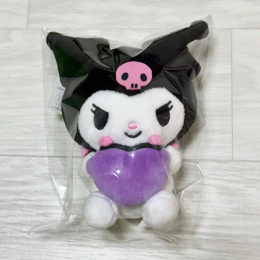 [BUNJANG] 16cm Kuromi Plush Keychain / 16cm 쿠로미 인형 키링