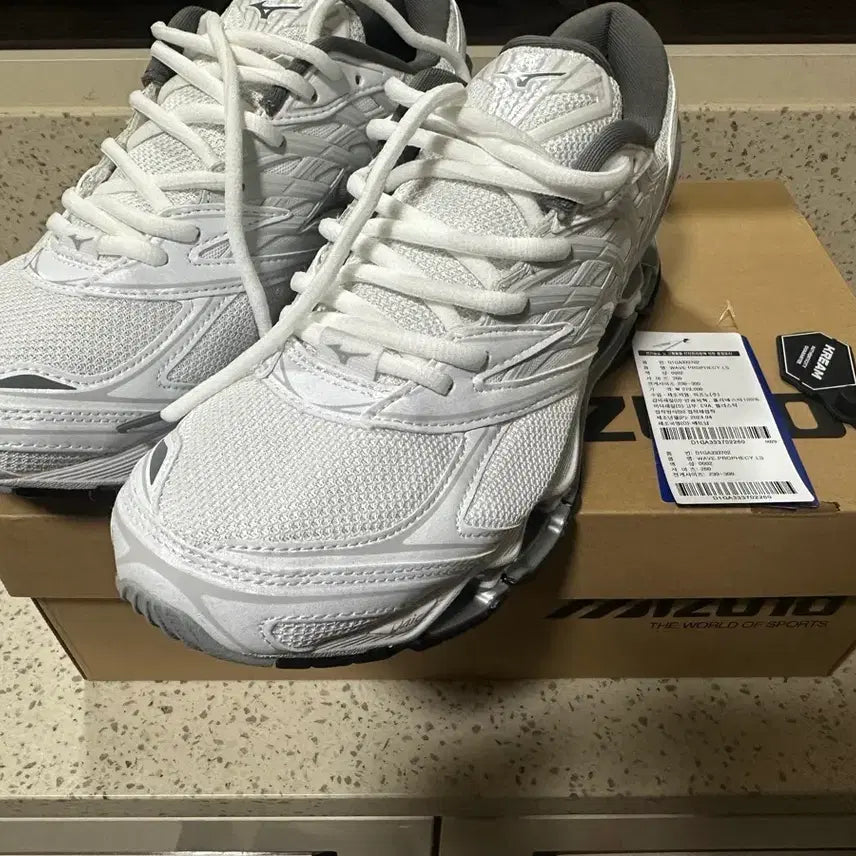 [BUNJANG] Mizuno Wave Prophecy LS White Silver Running Shoes (260mm) / 미즈노 웨이브 프로페시 LS 화이트 실버 (260)