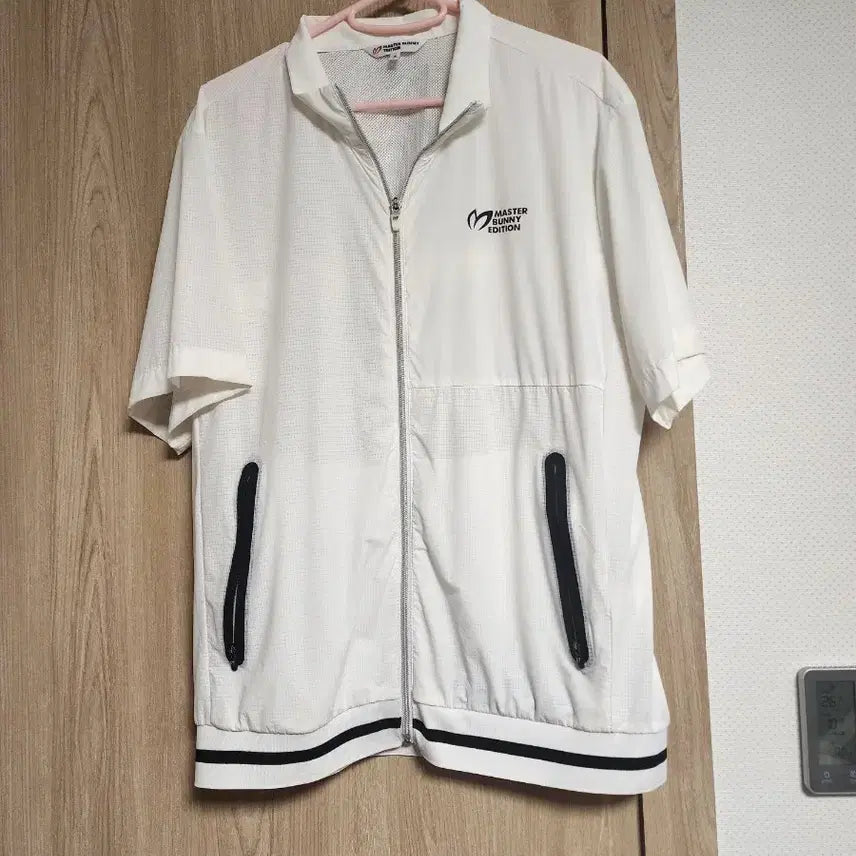[BUNJANG] Master Bunny Edition Light Mesh Short Sleeve Zip-Up / 마스터바니 에디션 라이트메쉬 반팔집업