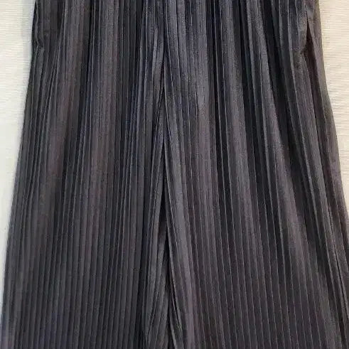 [BUNJANG] COS Pleated Slacks - Women's XS / COS 플리츠 바지