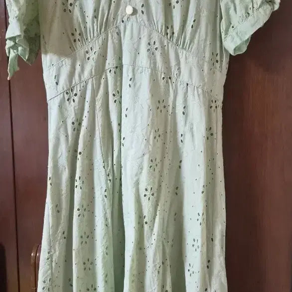 [BUNJANG] Roem Punching Lace Dress Mint / 로엠 펀칭 레이스 원피스 민트색