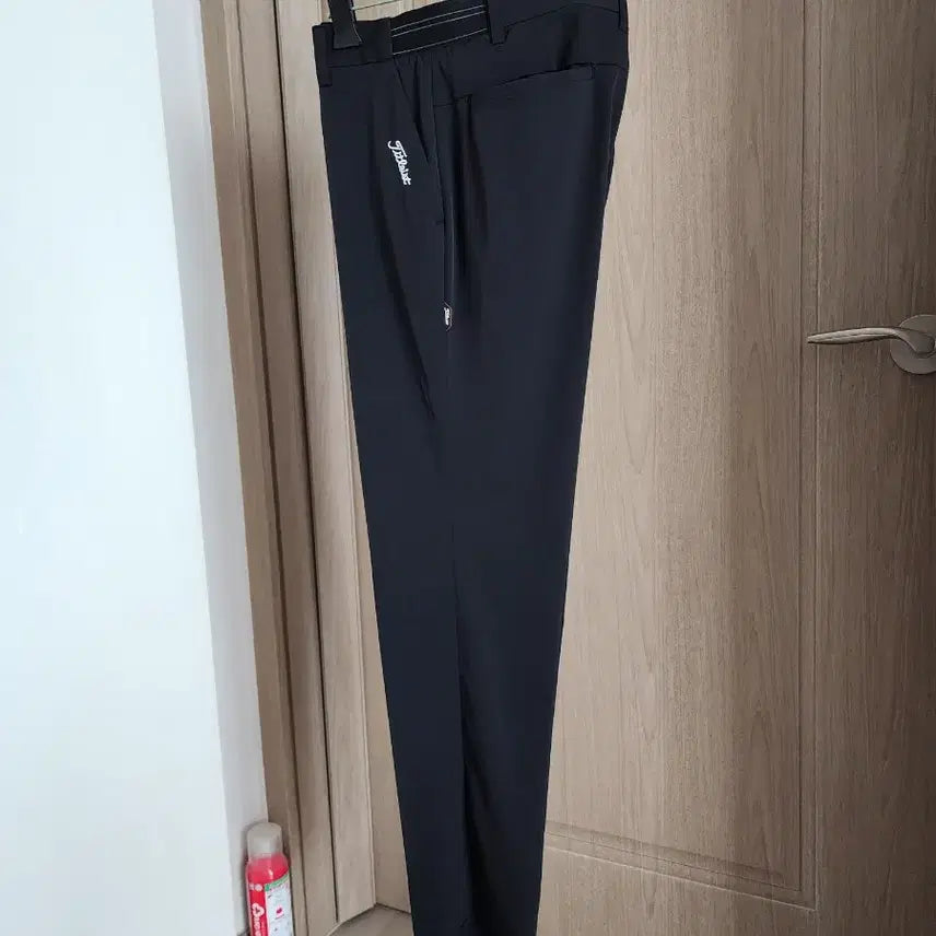 [BUNJANG] Titleist Embroidered Logo High-Quality Summer Golf Pants Black 33 / 타이틀리스트 자수로고 고퀄여름골프바지 블랙 33