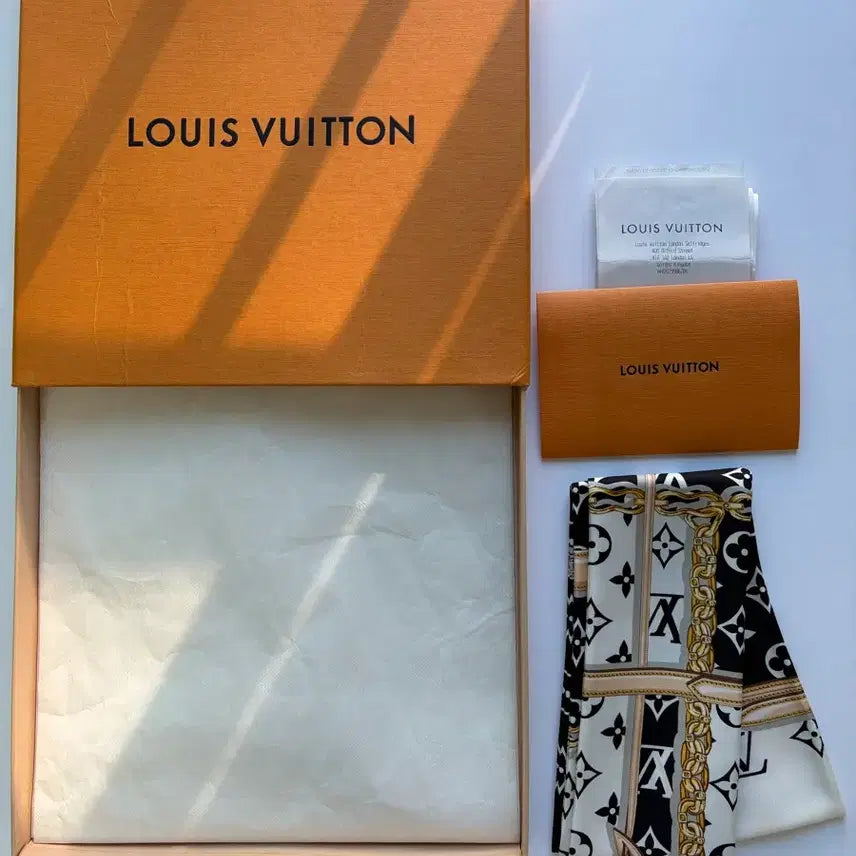 [BUNJANG] Louis Vuitton Monogram Confidential Bandana / 루이비통 모노그램 컨피덴셜 방도 판매