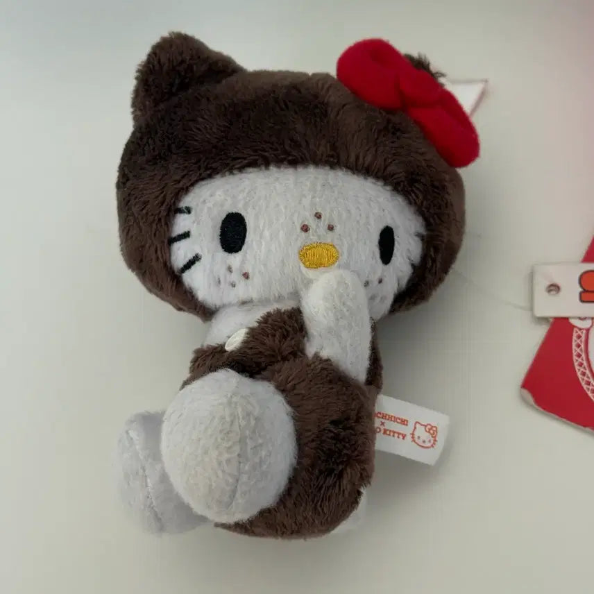 [BUNJANG] Monchhichi x Hello Kitty Plush Keychain / 몬치치 키티 인형 키링