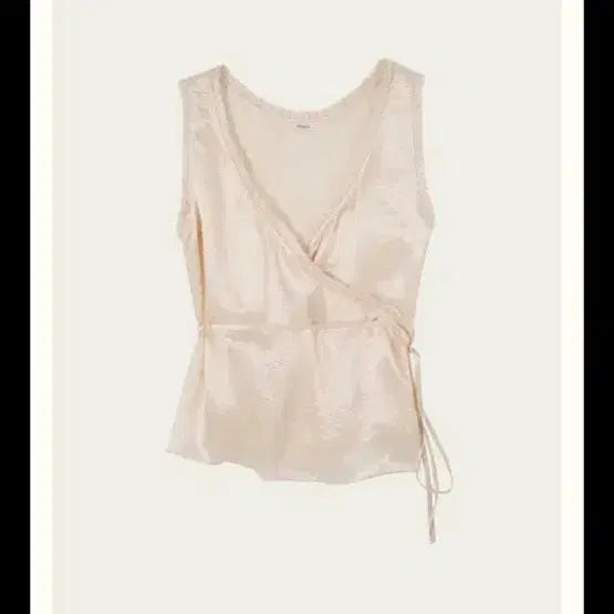 [BUNJANG] Ribonbit Tippy Blouse / 리본빛 tippy 블라우스