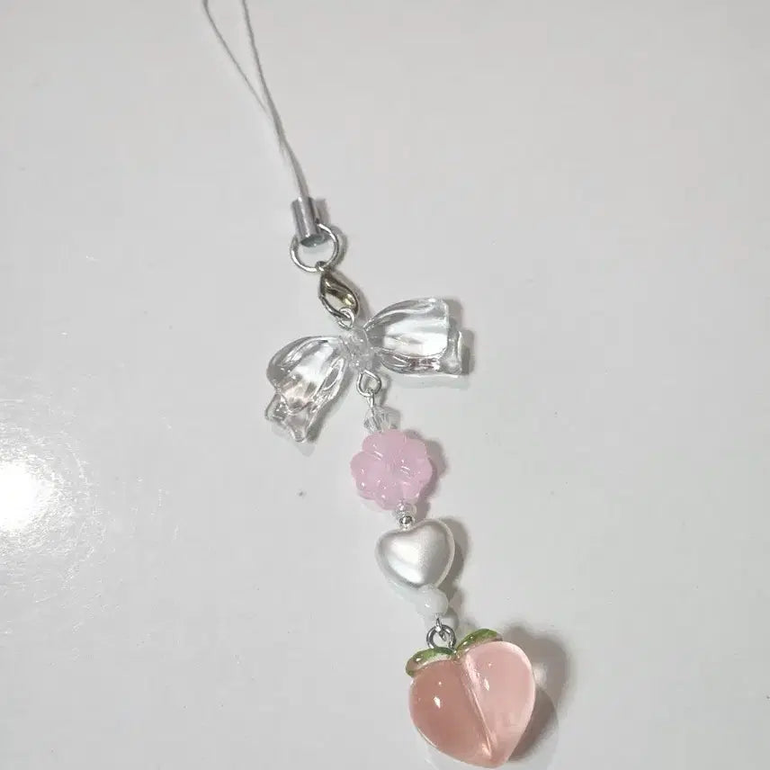 [BUNJANG] Peach Ribbon Keychain / 복숭아 키링