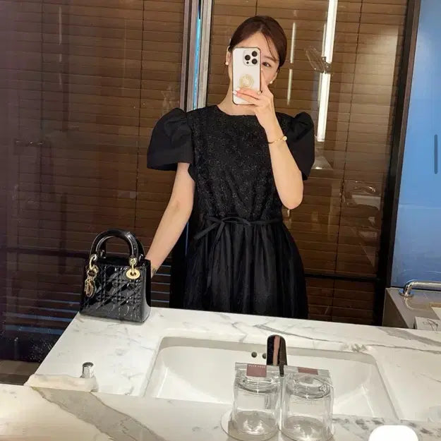 [BUNJANG] Bissini Swan Dress Black Petite Length / 바이씨니 제작 스완샤 원피스 블랙 키작녀