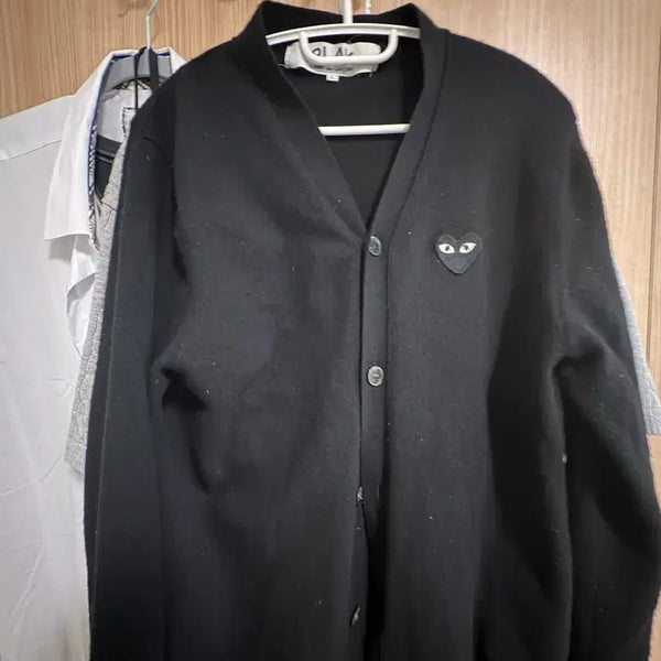 [BUNJANG] Comme des Garçons Heart Patch Cardigan Black / 꼼데가르송 하트 와펜 가디건 블랙