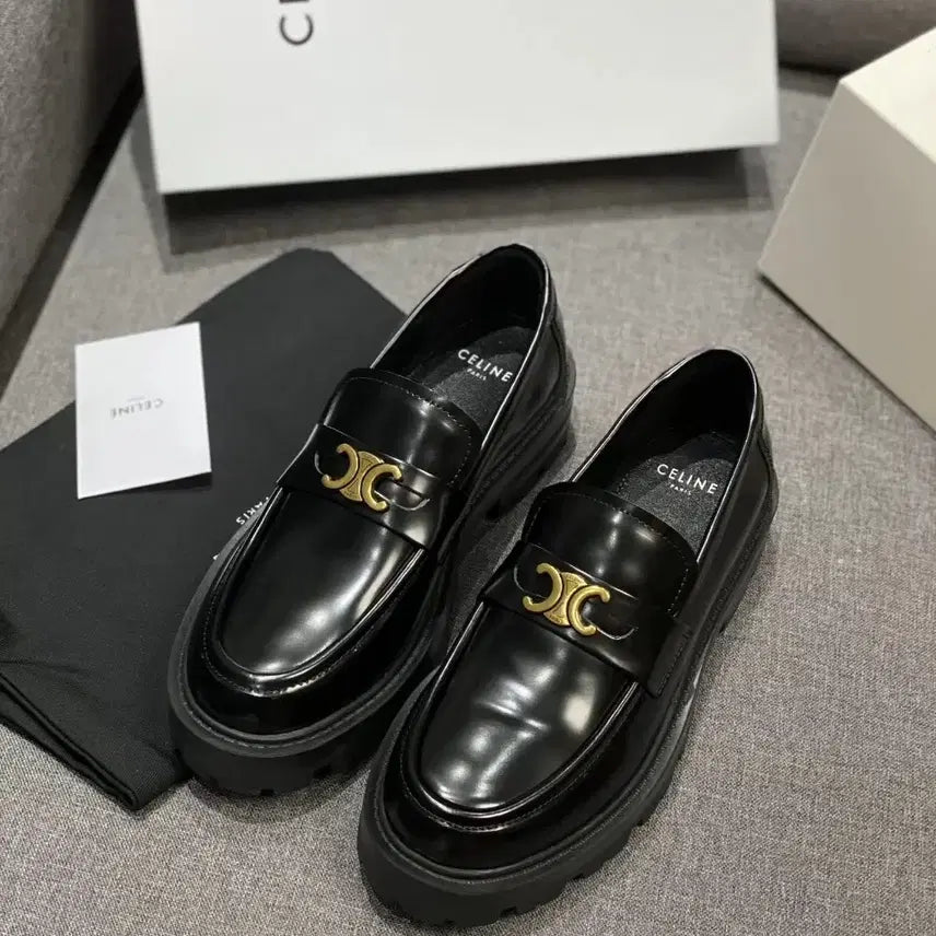 [BUNJANG] Celine Women's Loafers 240mm / Celine 여성용 로퍼 240mm