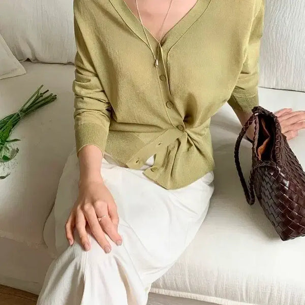 [BUNJANG] Two-Way V-Neck Cardigan / 살안타템 투웨이 브이넥 가디건