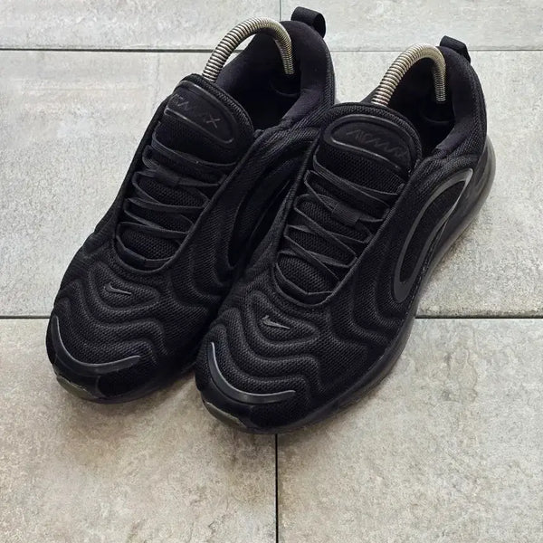 [BUNJANG] Nike Air Max 720 Triple Black Sneakers / (260)나이키 에어맥스 720 블랙 스니커즈