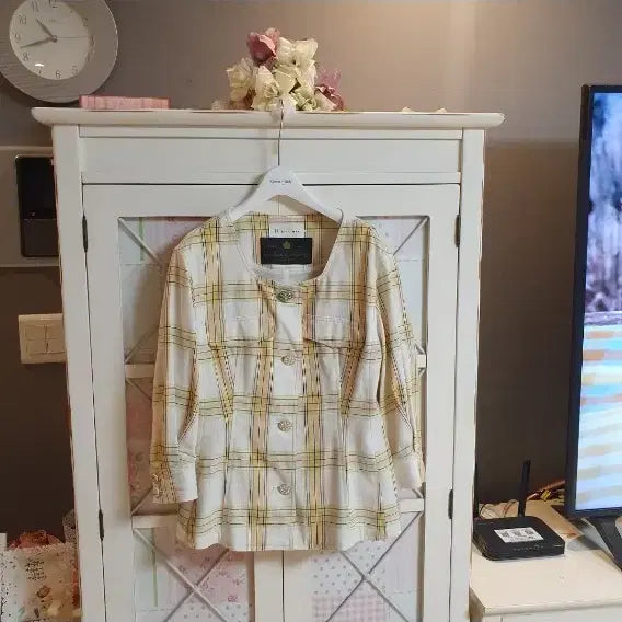 [BUNJANG] It Misha Check Pattern Blouse with Gold Buttons / 잇미샤 블라우스/55-날씬66