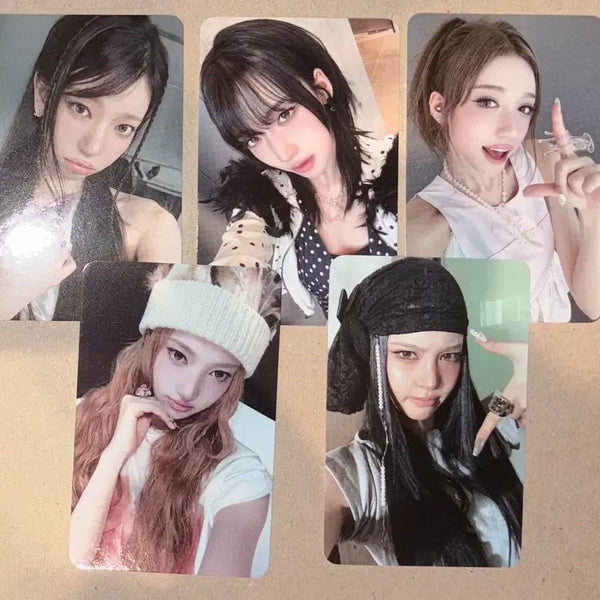 [BUNJANG] A2O MAY Official Photocard & Postcard & Lightstick Set / A2O MAY 공방포카 응원봉 엽서 세트