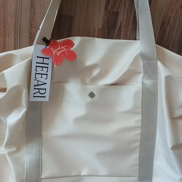 [BUNJANG] Heari Shirring Duffle Bag (Ivory) / 히어리 셔링 더플백 (아이보리)