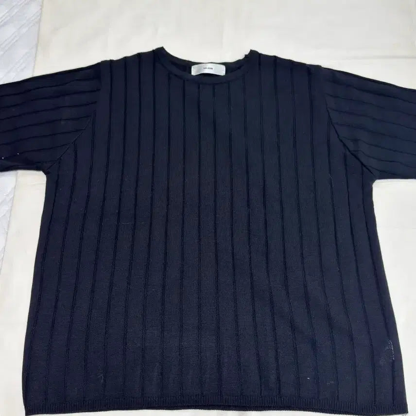 [BUNJANG] Alrene Ribbed Short-Sleeve Knit (Black/Ivory) / 알렌느 / 리브드 반팔 니트 (블랙,아이보리) / 2