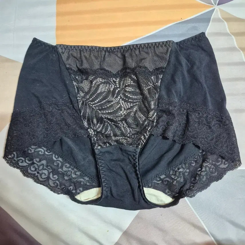 [BUNJANG] Black Lace Women's Panties / (중고) 검정 레이스 여성팬티