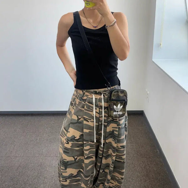 [BUNJANG] Adidas Big Fire Logo Camo Small Crossbody Bag / Adidas 아디다스 빅 파이어로고 카모 스몰 크로스백