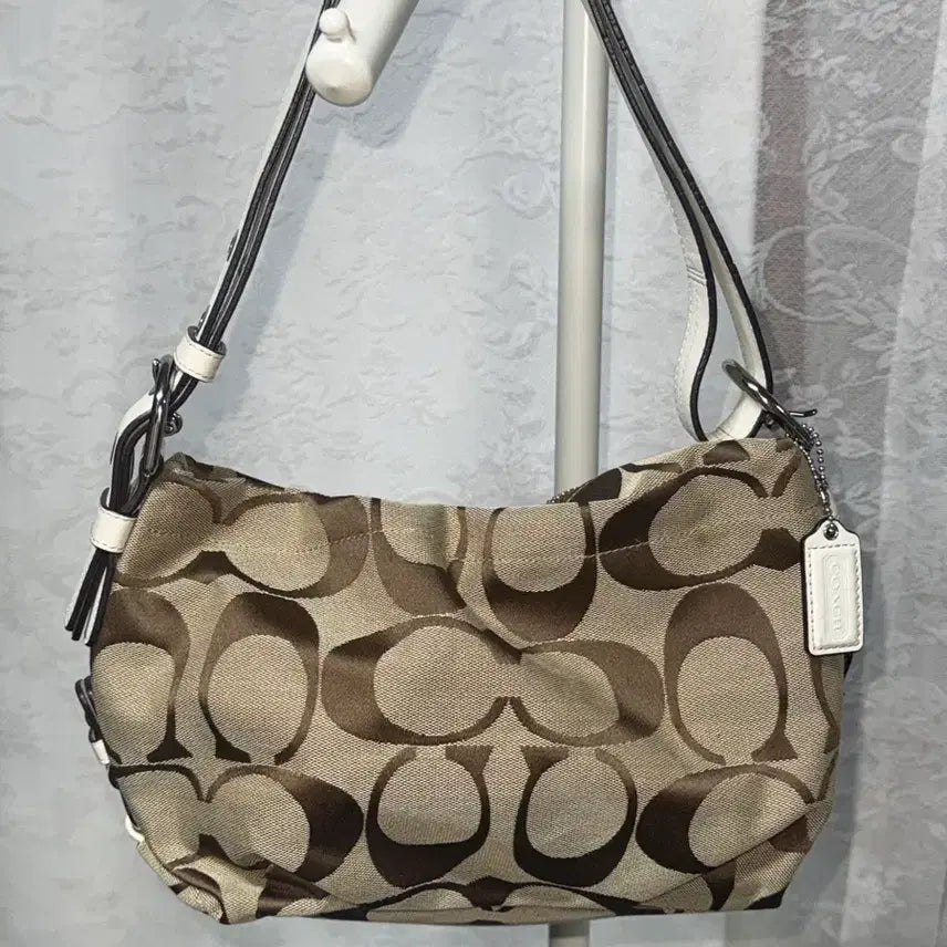 [BUNJANG] Coach Signature Canvas Hobo Shoulder Bag / 코치 COACH 시그니처 캔버스 호보 숄더백