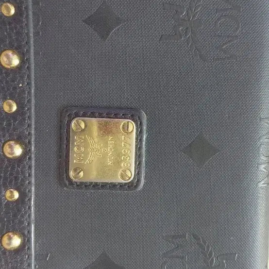 [BUNJANG] MCM Visetos Stud Card Wallet Black / MCM 비세토스 스터드 카드 지갑 블랙