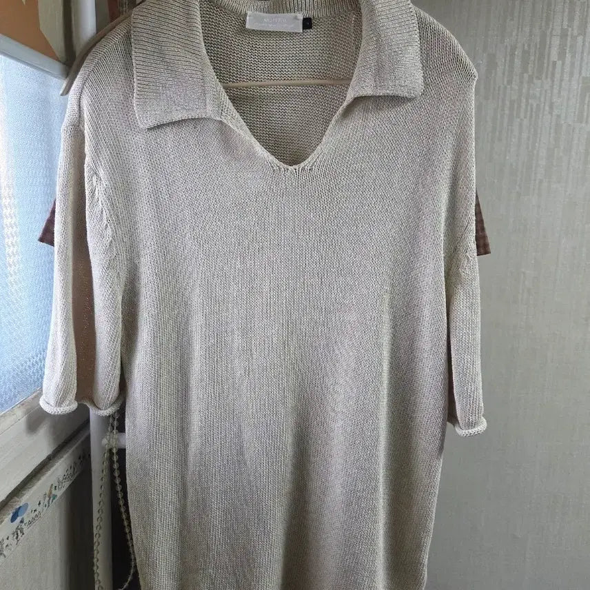 [BUNJANG] Amomento Paper Yarn Kara Knit M Size / 아모멘토 페이퍼 얀 카라 니트