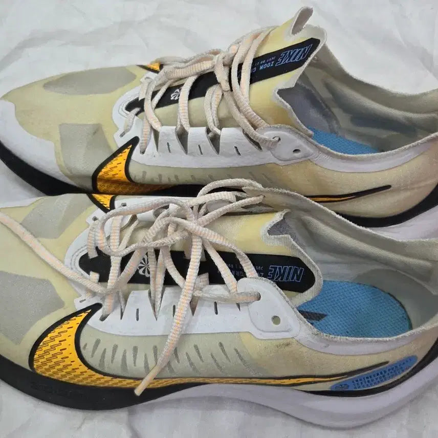[BUNJANG] Nike Zoom Gravity White Laser Orange Men's Running Shoes 275mm / 나이키 줌 그래비티 화이트 레이저 오렌지 모델 275mm