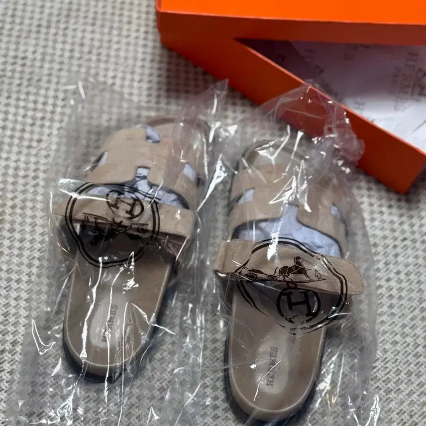 [BUNJANG] Hermes Chypre Sandals 245 / 에르메스시프레 245 새상품