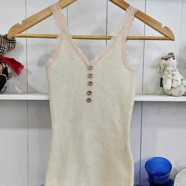 [BUNJANG] Private Beach Lace Ribbed Knit Sleeveless Top / Private Beach 레이스 골지 니트 슬리브리스