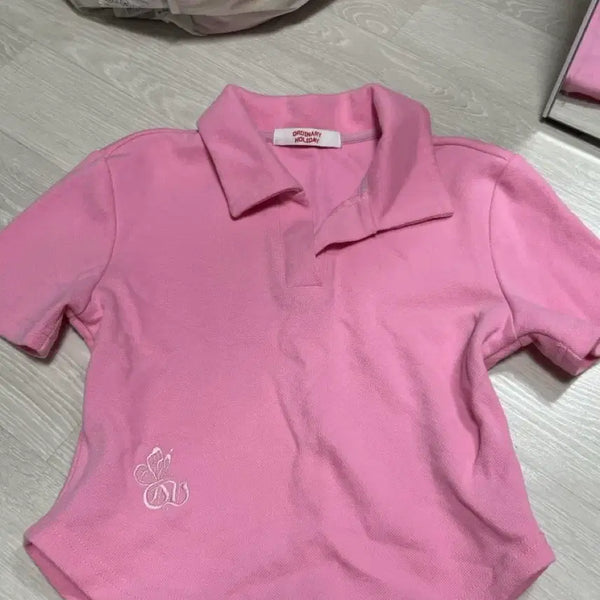 [BUNJANG] Pink Collared Crop Top / 핑크 카라 크롭티 / 교신가능