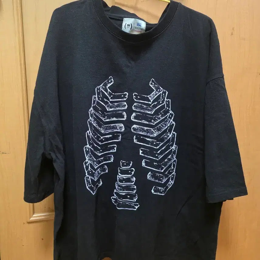 [BUNJANG] Angrun Heka T-Shirt - Black / 앵글런 heka 반팔티 - black