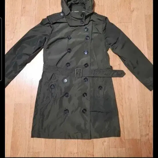 [BUNJANG] Burberry Brit Waterproof Trench Coat Khaki Size 66~77 / (백화점판 정품/3회착용)버버리 브릿 후드 방수 트렌치코트,카키색,66~77