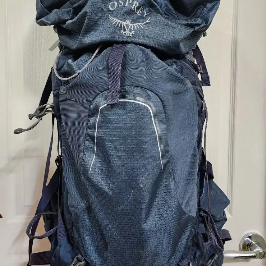 [BUNJANG] Osprey Atmos AG 65 Backpack Navy / 오스프리 아트모스 AG 65 등산 배낭 남색