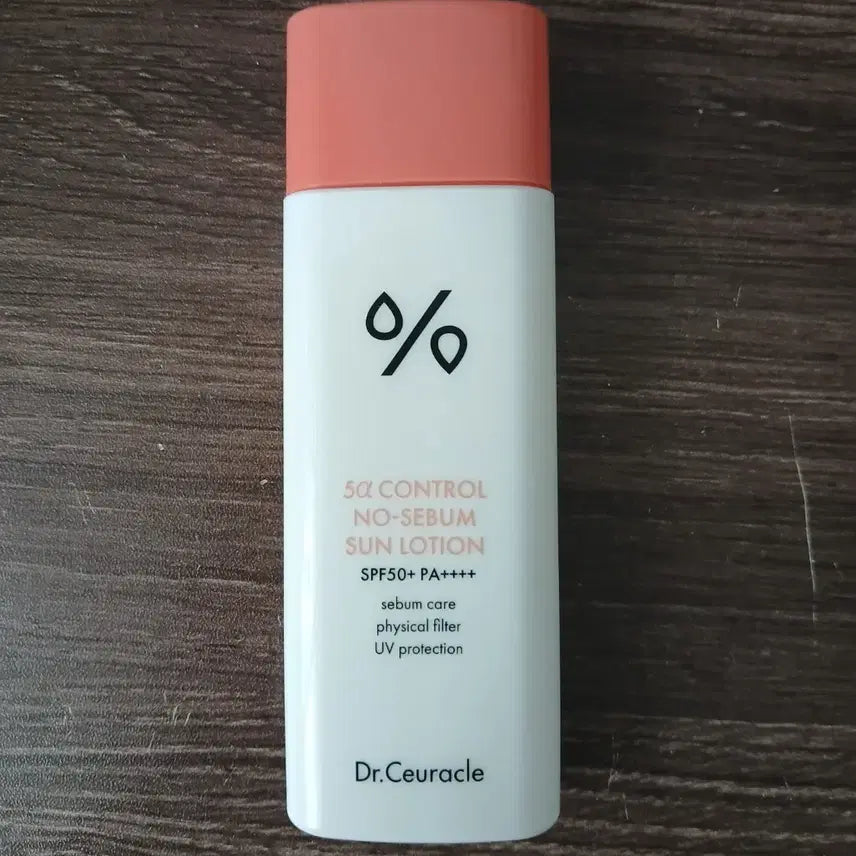 [BUNJANG] Dr. Oracle 5-Alpha Control No-Sebum Sun Lotion SPF50+ PA++++ 50ml / (한달 전 구매, 실사용 딱 한 번)닥터슈라클 5알파 컨트롤 노세범 선 로션 50ml