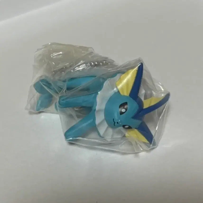 [BUNJANG] Pokemon Dangling Connect Gacha Vaporeon / 포켓몬 대롱대롱 연결가챠 샤미드 미개봉