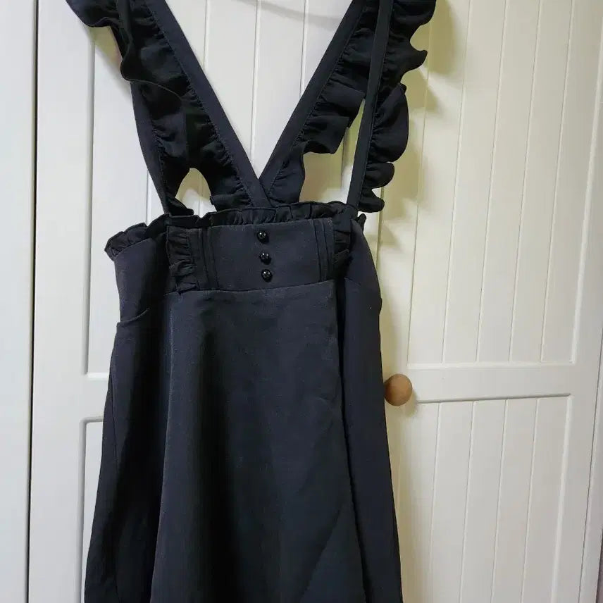 [BUNJANG] Maz Suspender Skirt Size M / 마즈 서스펜더 스커트 M사이즈