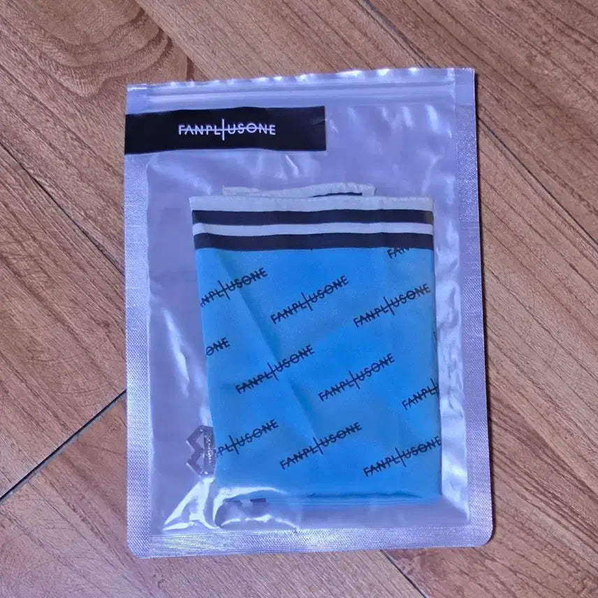 [BUNJANG] FANPLUSONE Logo Light Stick Scarf/Scarf Ring / light stick scarf/scarf ring