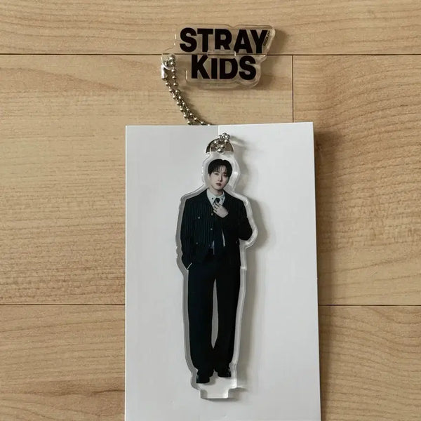 [BUNJANG] Stray Kids Changbin Run It Japan Mini Acrylic Stand / 런잇 재팬 창빈 랜덤 미니 아크릴 스탠드 참 스키즈 run it 일본