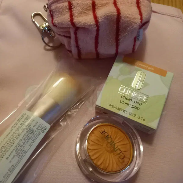 [BUNJANG] Clinique Cheek Pop Sorbet Pop with Pouch and Brush Set / 크리니크 치크팝 소르베팝 파우치외 크리니크 브러쉬 기타 모두 무료드려요