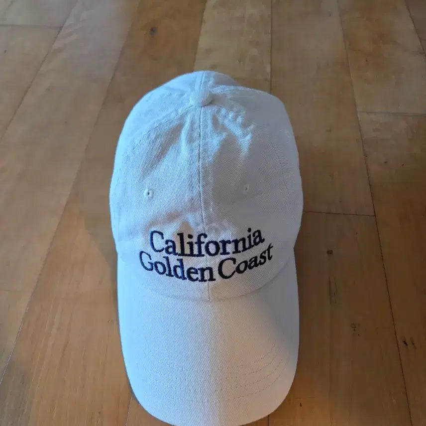 [BUNJANG] Who Are You California Golden Coast Ball Cap Beige / 후아유_캘리포니아 골든코스트 볼캡