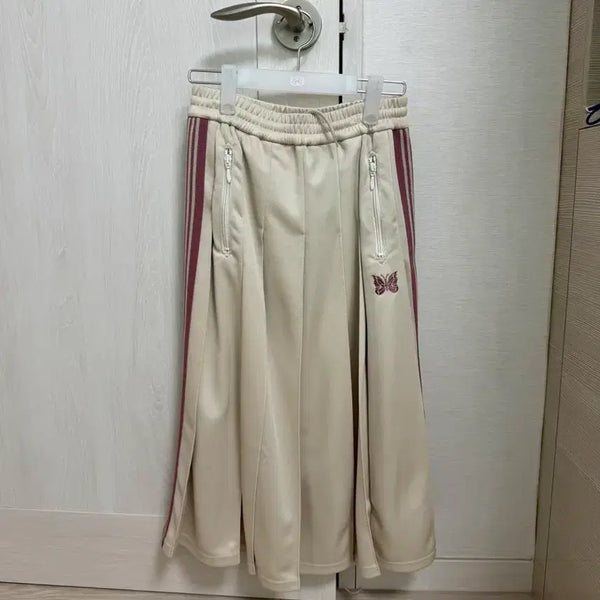 [BUNJANG] Needles Track Midi Skirt / 니들스 트랙 미디스커트