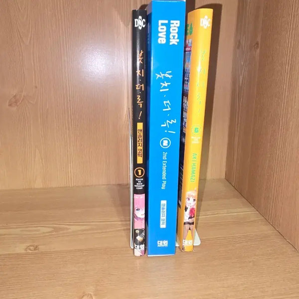 [BUNJANG] Bocchi the Rock! Anthology Comics Volumes 1, 2 & Volume 6 Set / 봇치 더 록 앤솔러지 코믹 1권 2권 봇치 더 록 6권 일괄 팝니다