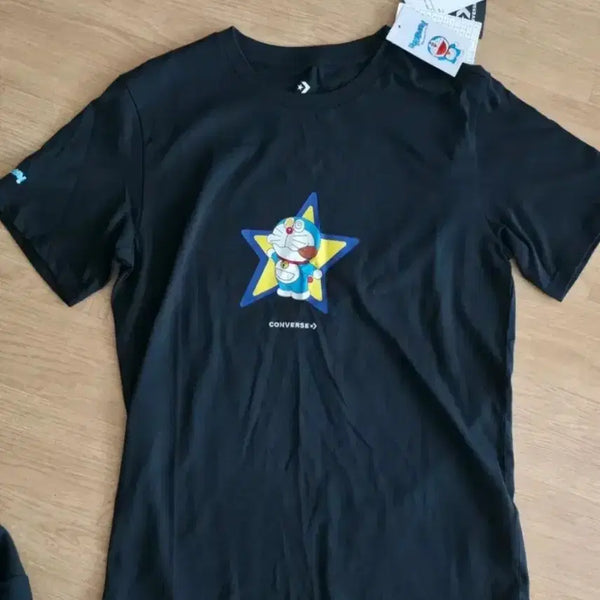 [BUNJANG] Converse Doraemon Cotton T-Shirt - Black / 컨버스 도라에몽 티셔츠 블랙