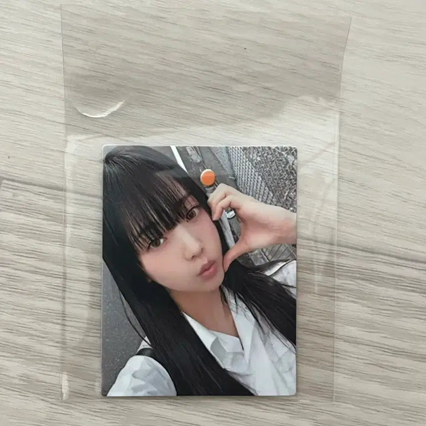 [BUNJANG] Kiki Pop-up Tin Case Lee Sol ID Photo / 키키 팝업 틴케이스 이솔 증명사진