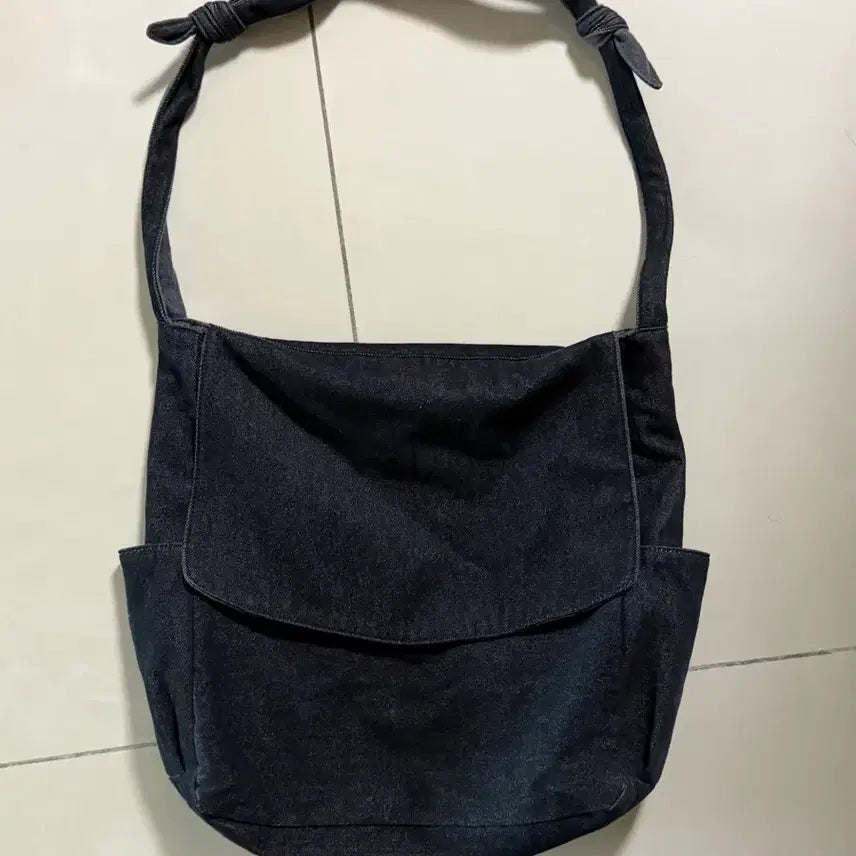 [BUNJANG] Hatching Room Two Face Bag / 해칭룸 투페이스백