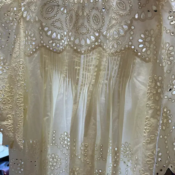 [BUNJANG] Jeongsallong Punching Blouse Ivory / 정싸롱 펀칭블라우스 아이보리