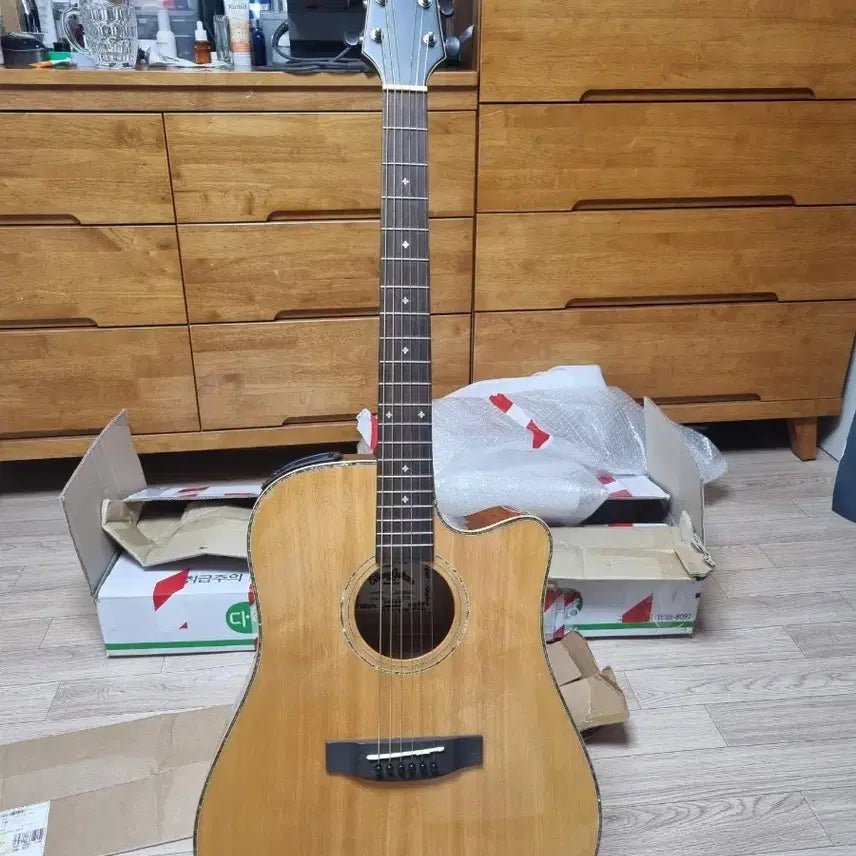 [BUNJANG] Obong O-355SCE Solid Top Acoustic Guitar with Pickup / 오봉 O-355SCE 탑솔리드 픽업 통기타