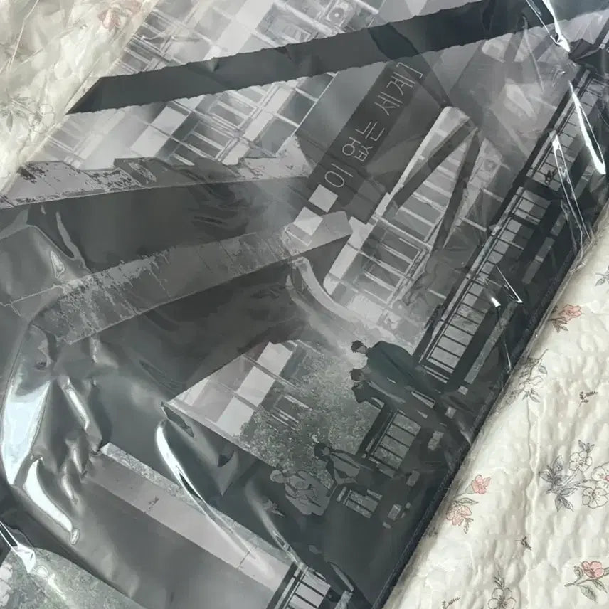 [BUNJANG] Gye-dam Chul-geun (No World Without Ghost Stories) Extended Desk Mat (Sealed) / 괴담출근 괴출 괴담이 없는 세계 장패드 미개봉